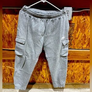 Men’s Nike sweatpants grey medium